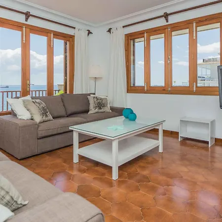 Torrens Villa